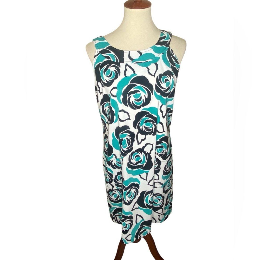 AGB Sleeveless Floral Dress